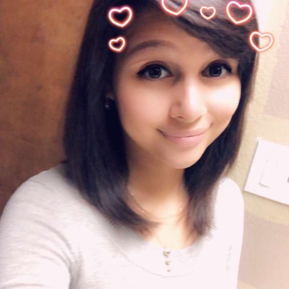 Meet your Posher, Lena - Picture 1 of 1